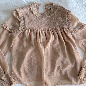 English Factory Women’s blouse size Small. Peach/pink  colored.